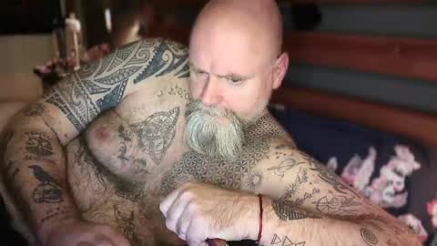 Tattooeddilf 01 online show from 10.13.25