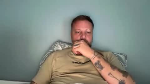 Snapshot of tattoomanforgirls chatting on 06.05.26 tattoomanforgirls online show from 06.05.26