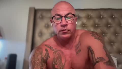 tattoosandabs online show from 03.12.25