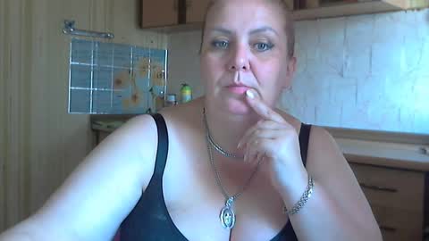 Snapshot of tatyanka_ chatting on 09.10.25 tatyanka_ online show from 09.10.25