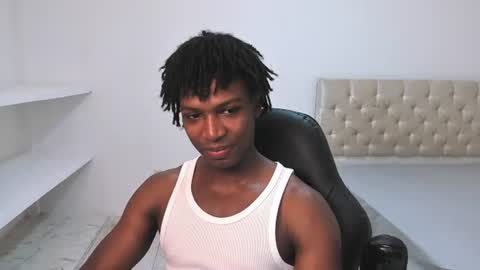 Snapshot of tau_montes chatting on 07.14.26 tau_montes online show from 07.14.26