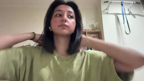 Snapshot of tawnyamartinek chatting on 06.03.26 Riza online show from 06.03.26