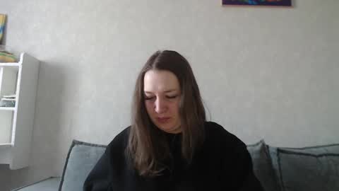 Snapshot of taxxxu chatting on 02.25.25 Diana online show from 02.25.25