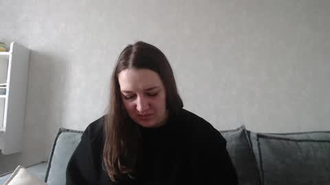Snapshot of taxxxu chatting on 02.28.25 Diana online show from 02.28.25