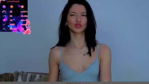 TayaKayan online show from 01.10.25