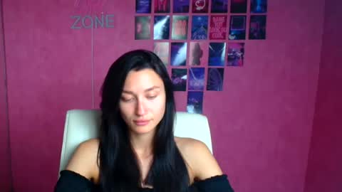Snapshot of tayavibe chatting on 08.03.26 Taya online show from 08.03.26