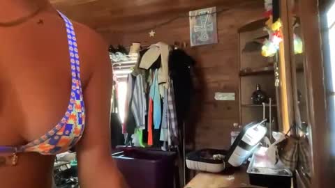 badgirltay online show from 03.02.25