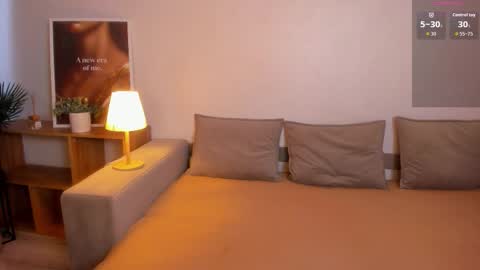 Taylalalala online show from 10.21.25