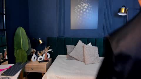 Taylor Bennet online show from 02.05.25