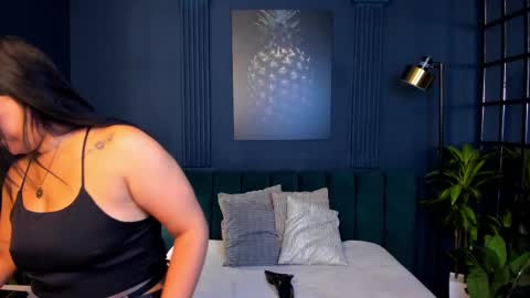 Taylor Bennet online show from 02.12.25