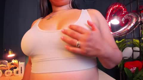 Taylor Bennet online show from 02.21.25