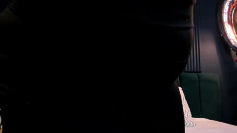 Taylor Bennet online show from 02.28.25