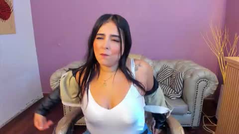 Taylor Bennet online show from 10.03.25