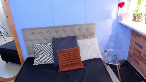 Taylor Bennet online show from 10.23.25