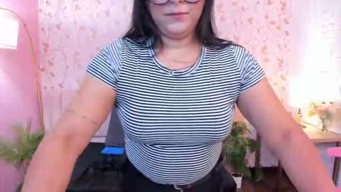 Taylor Bennet online show from 03.03.26