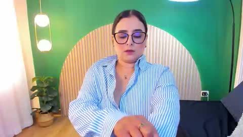 Taylor Bennet online show from 03.26.26