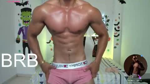 Snapshot of taylor_johnn chatting on 07.17.26 Penagos zz online show from 07.17.26
