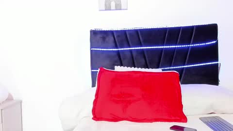 taylormaccurdy_ online show from 11.13.25