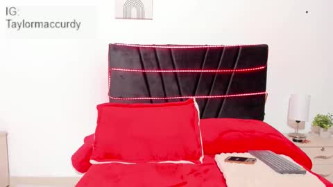 taylormaccurdy_ online show from 11.28.25