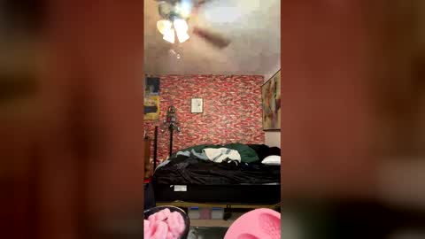 Trevorling online show from 04.02.26