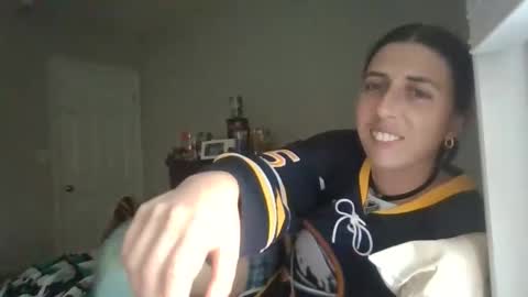 Snapshot of taylorslay chatting on 04.21.26 taylorslay online show from 04.21.26