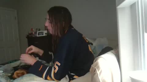 Snapshot of taylorslay chatting on 04.26.26 taylorslay online show from 04.26.26