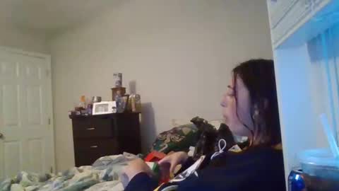 Snapshot of taylorslay chatting on 04.28.26 taylorslay online show from 04.28.26