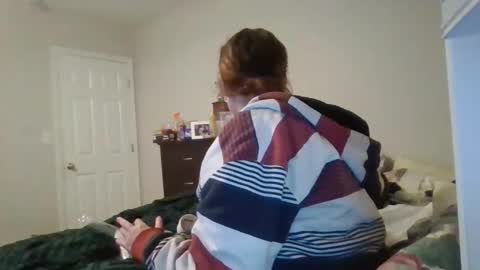 Snapshot of taylorslay chatting on 05.28.26 taylorslay online show from 05.28.26