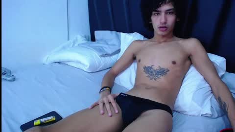 Snapshot of tayronx33 chatting on 09.30.25 Tayron online show from 09.30.25