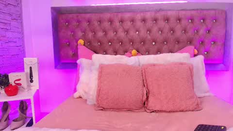 Sofia online show from 11.04.25