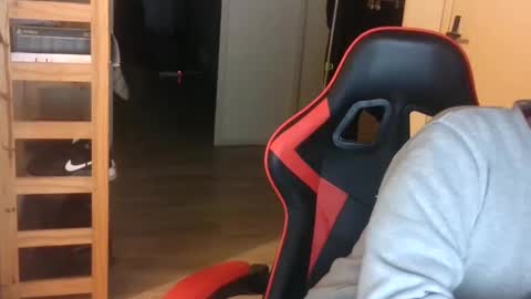 Snapshot of tchecky2 chatting on 01.23.25 tchecky2 online show from 01.23.25