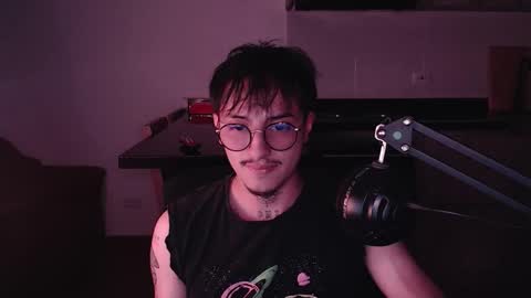 Teo independent model online show from 01.08.26