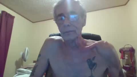 Snapshot of teak4u chatting on 05.27.26 Teak online show from 05.27.26