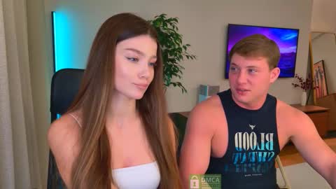 Snapshot of team2fit chatting on 02.05.26 team2fit online show from 02.05.26