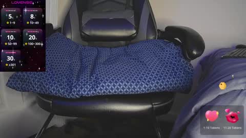 Snapshot of teaser4 chatting on 01.18.25 teaser4 online show from 01.18.25