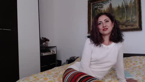 Snapshot of teasexpert4444 chatting on 01.08.25 ALICIA--- online show from 01.08.25
