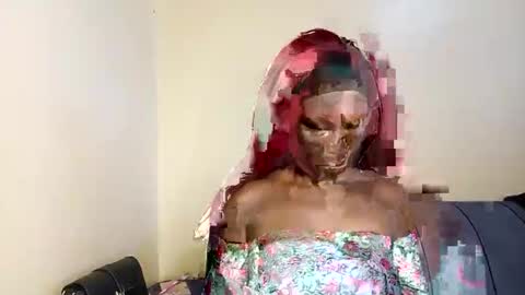 Snapshot of tee_kaicy chatting on 12.23.25 kaicy online show from 12.23.25