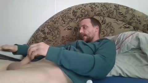 Snapshot of tekkhans chatting on 12.31.24 tekkhans online show from 12.31.24
