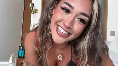 Snapshot of teleaevansss chatting on 01.14.26 Telea Evans online show from 01.14.26