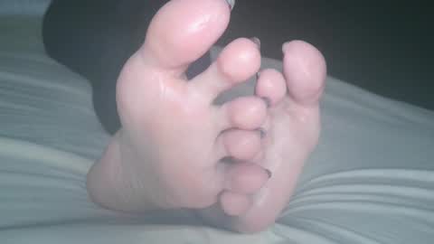 Viv West online show from 02.12.25