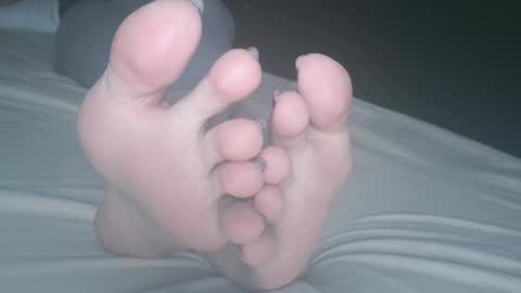 Viv West online show from 02.14.25