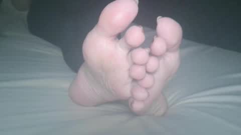 Viv West online show from 09.19.25