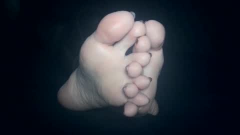 Viv West online show from 11.15.25