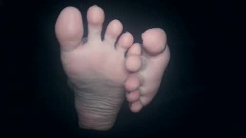 Viv West online show from 12.22.25