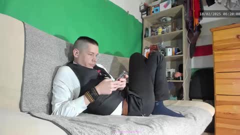 Virg Lszl online show from 02.18.25