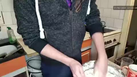 Virg Lszl online show from 02.23.25