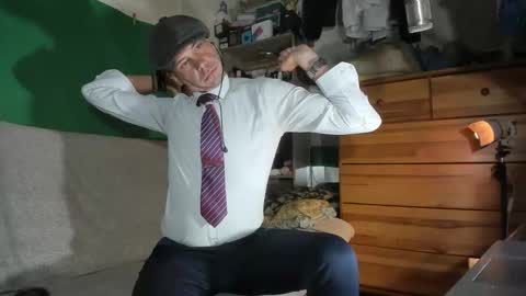 Virg Lszl online show from 10.20.25