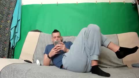 Snapshot of telepaticman chatting on 04.29.26 Virg Lszl online show from 04.29.26