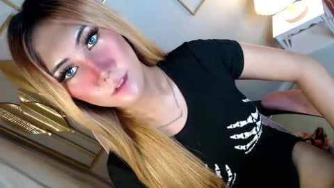 Im Dianna DONT FORGET TO FOLLOW ME   online show from 10.08.25