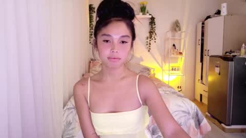 temptessa20 online show from 11.04.25